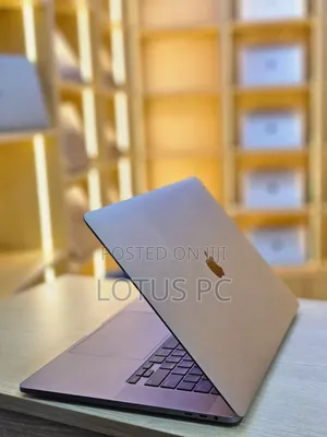 Laptop Apple MacBook Pro 2019 32GB Intel Core I9 SSD 1T