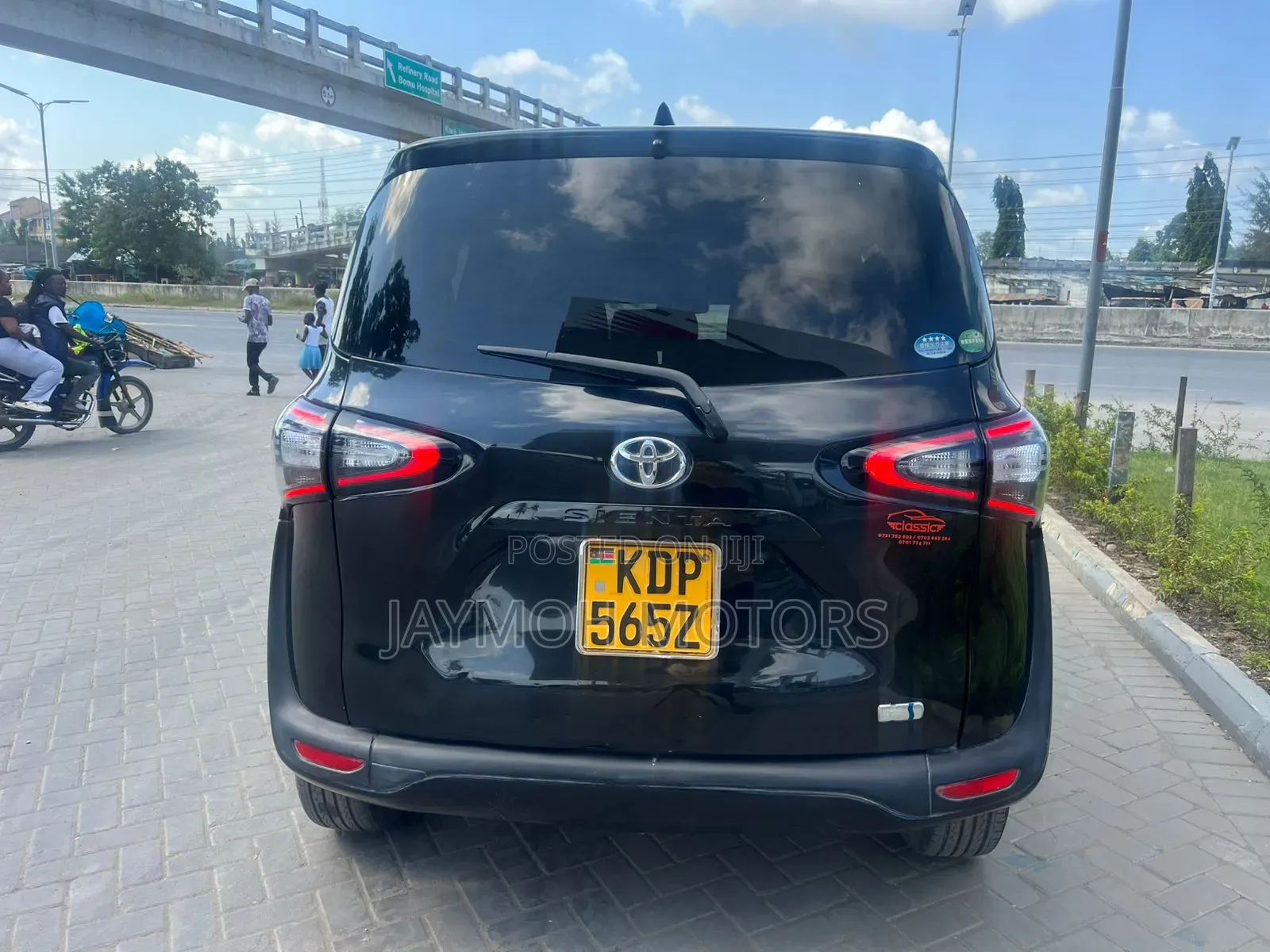 Toyota Sienta 2017 Black