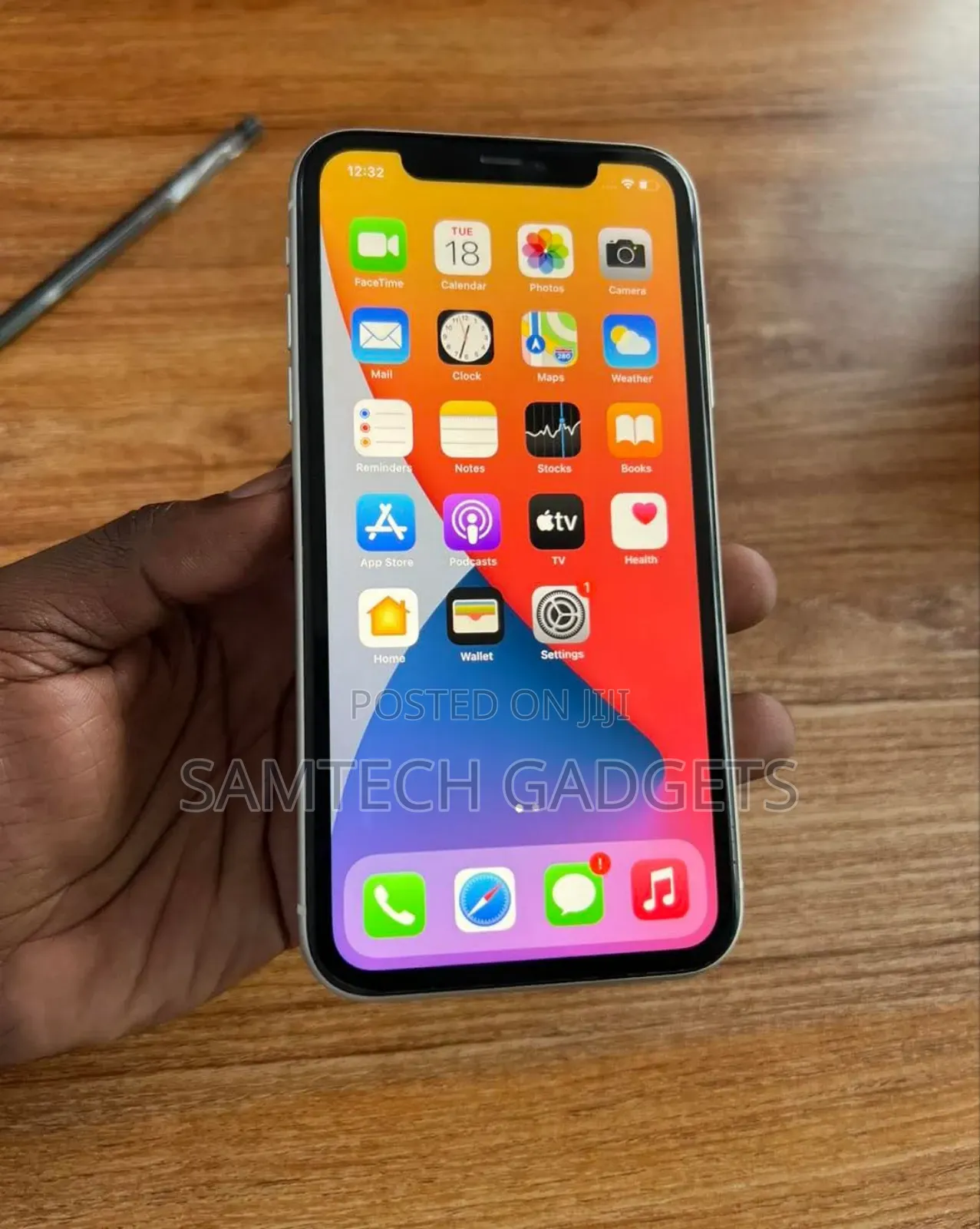 Apple iPhone 11 64 GB White