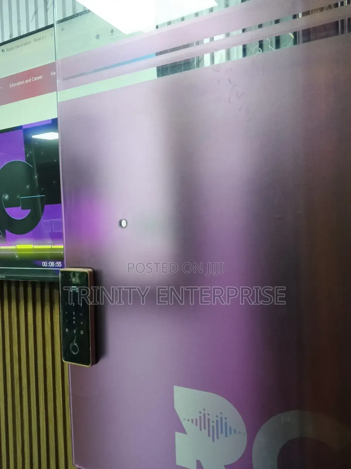 Intelligent Glass Door Lock