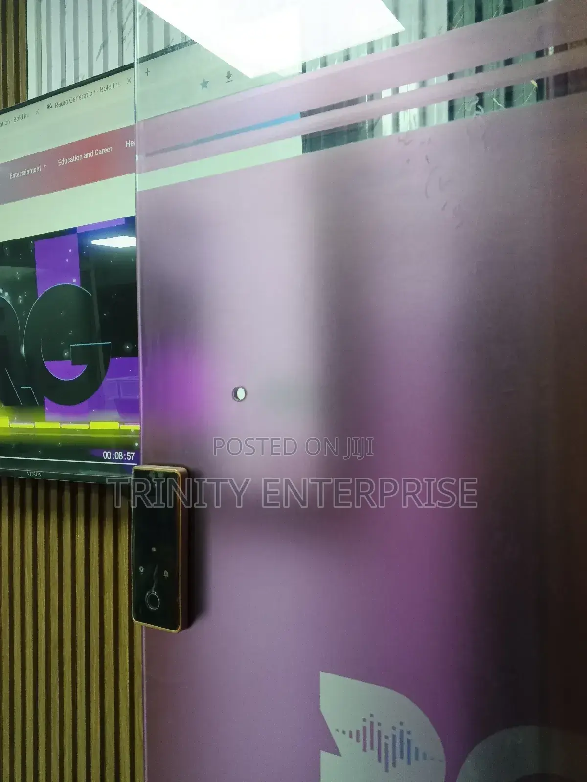 Intelligent Glass Door Lock