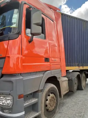 Flatbed/Containerised Trailers Available for Job