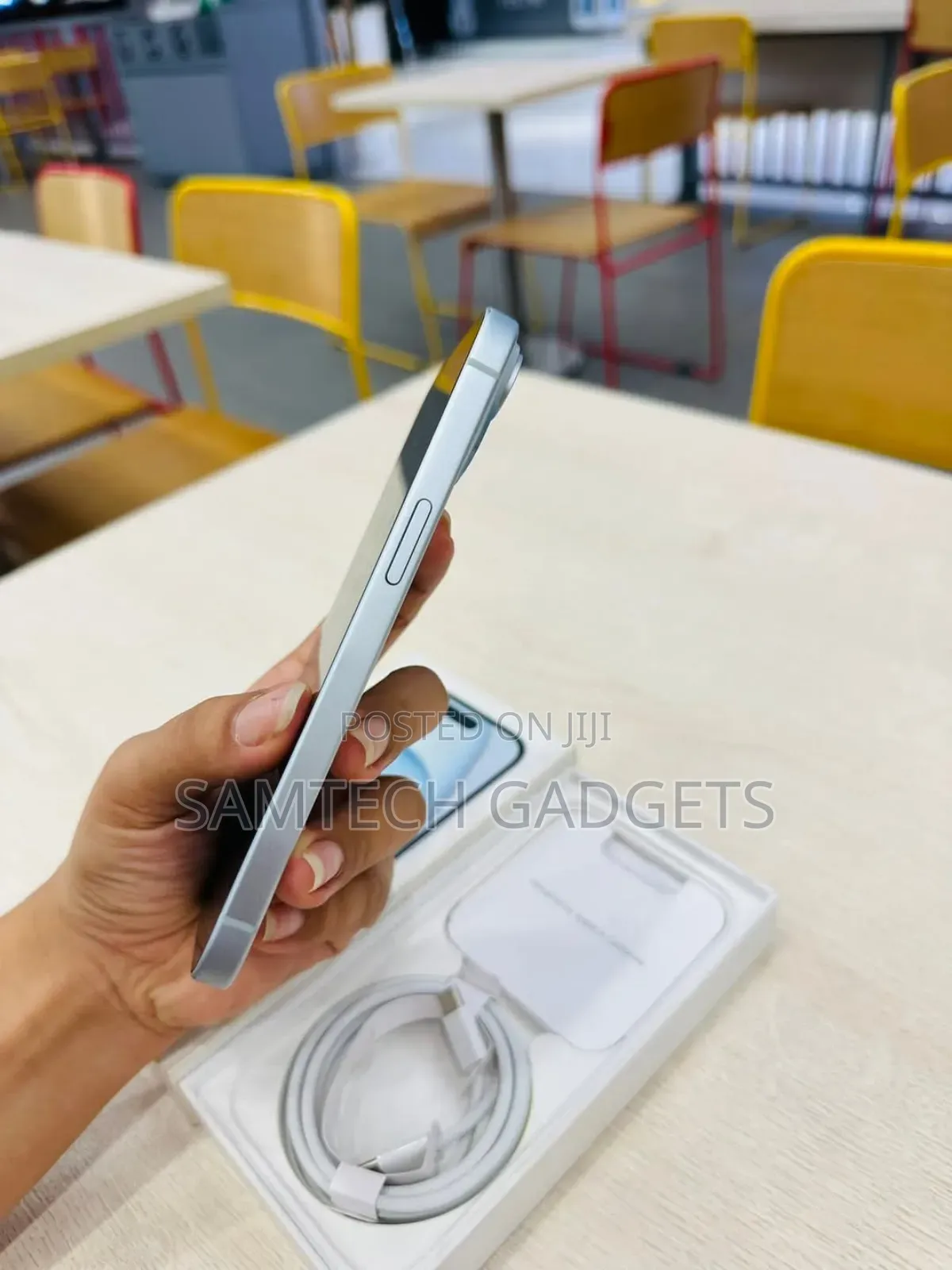 Apple iPhone 15 128 GB Gray