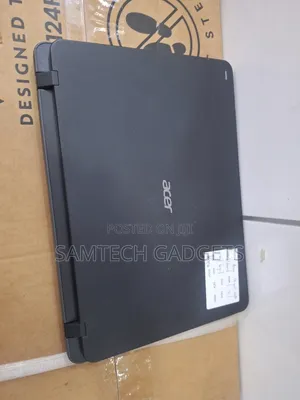 Laptop Acer TravelMate B 4GB Intel Celeron HDD 72GB