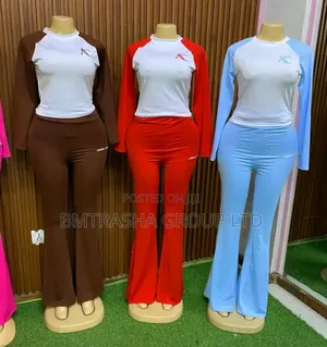Trendy 2-Piece Women’S Outfit – Long Sleeve Top Flared Pants Set