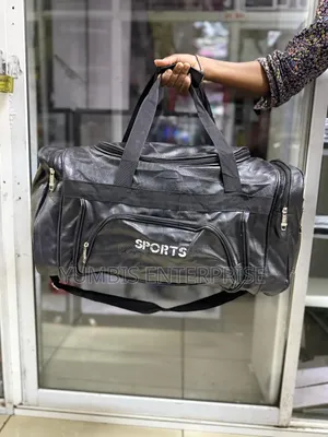 Black a Large Suze Travelling Bags