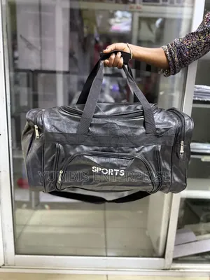 Leather Travel Bag in a Large Capacity Size Capacity