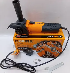 Coofix. 4.5 Grinder 750w With Three
Cutting Disc