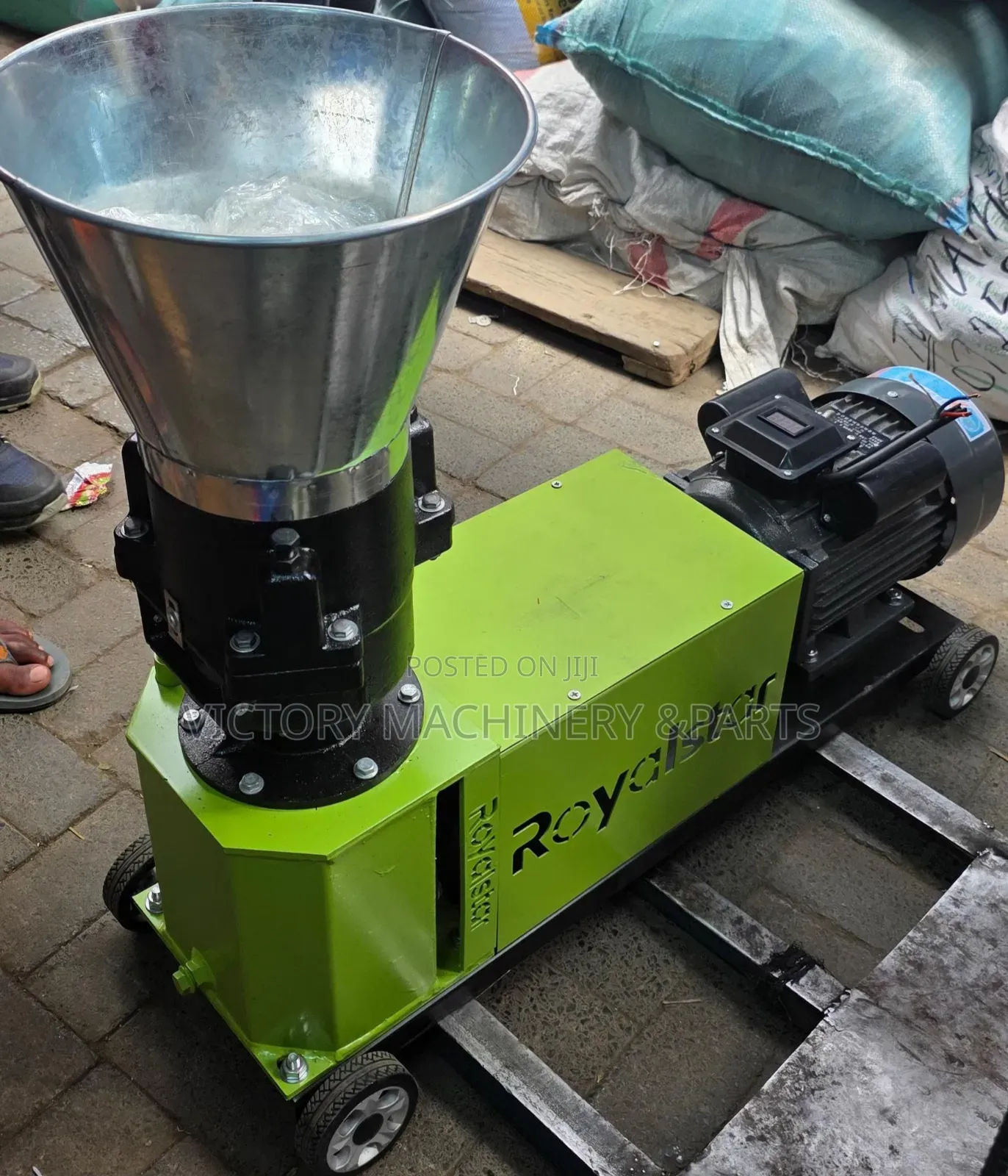 Royalstar Pallet Machine