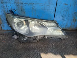 Toyota Rav 4 2015 Non Xenon Headlight