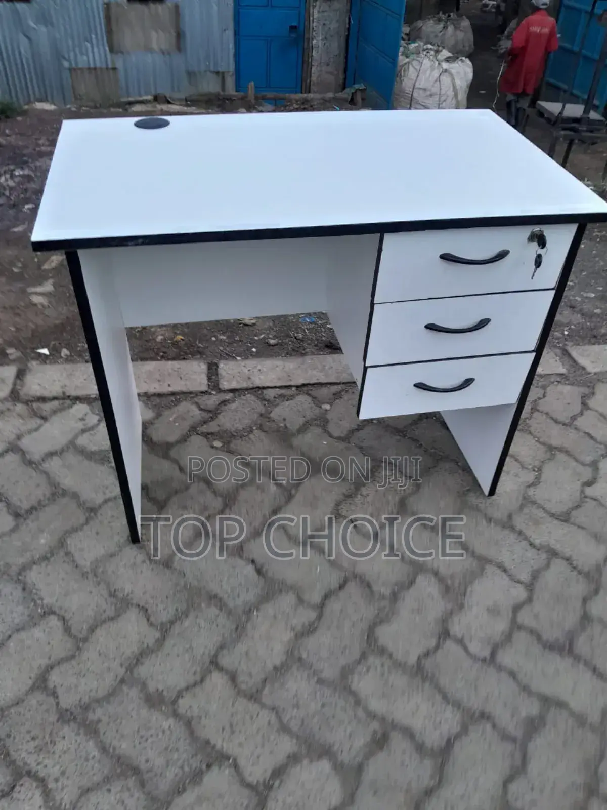 Handcraft White Office Desk