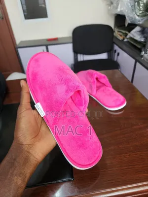 Pink Indoor Slippers Faux Soft Fur Warm Home Slippers