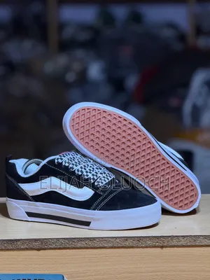 Vans Knu Old Skool Black White Sole
