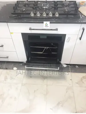 Cabinets With Cooker and Hob