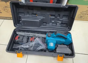 Makita 12-Inch Cordless Chainsaw