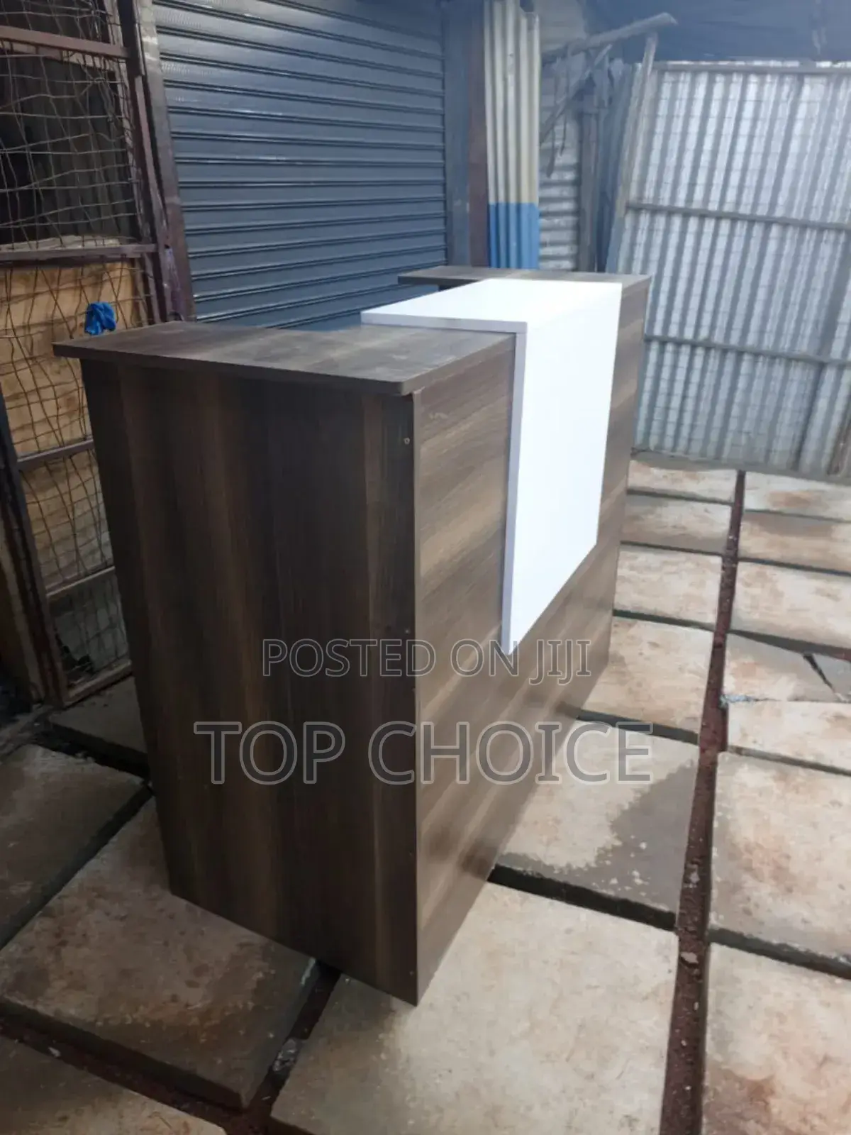 Supportive Reception Desk
