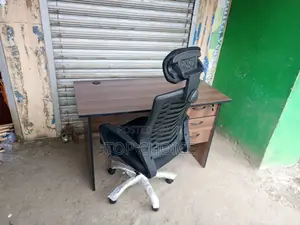 Modern Premium Desk and Office Chair