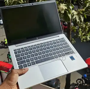 Laptop HP EliteBook 830 G8 16GB Intel Core I7 SSD 512GB