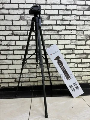Weifeng 3560 Tripod Stand