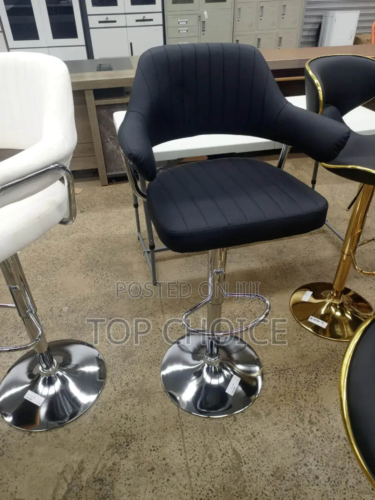 New Cushioned Adjustable Stool