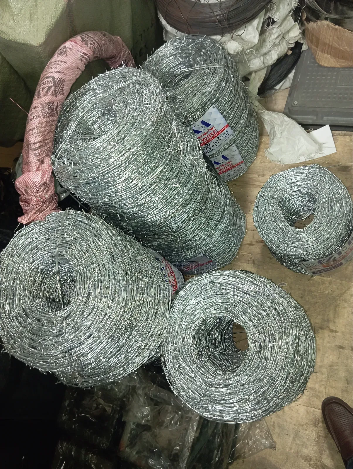 Barbed Wire 610 MTRS