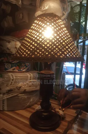 Wooden Table Lamps With Traditional Shades