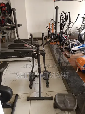 Elliptical Cross Trainer – Compact Durable