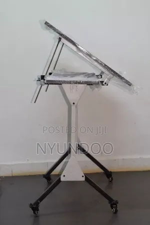 Drafting Table (Nyundoo Professional Drafting Table)