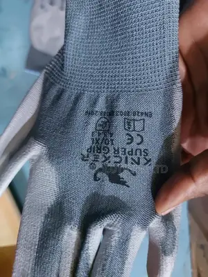 Nitrile-dipped Work Gloves.