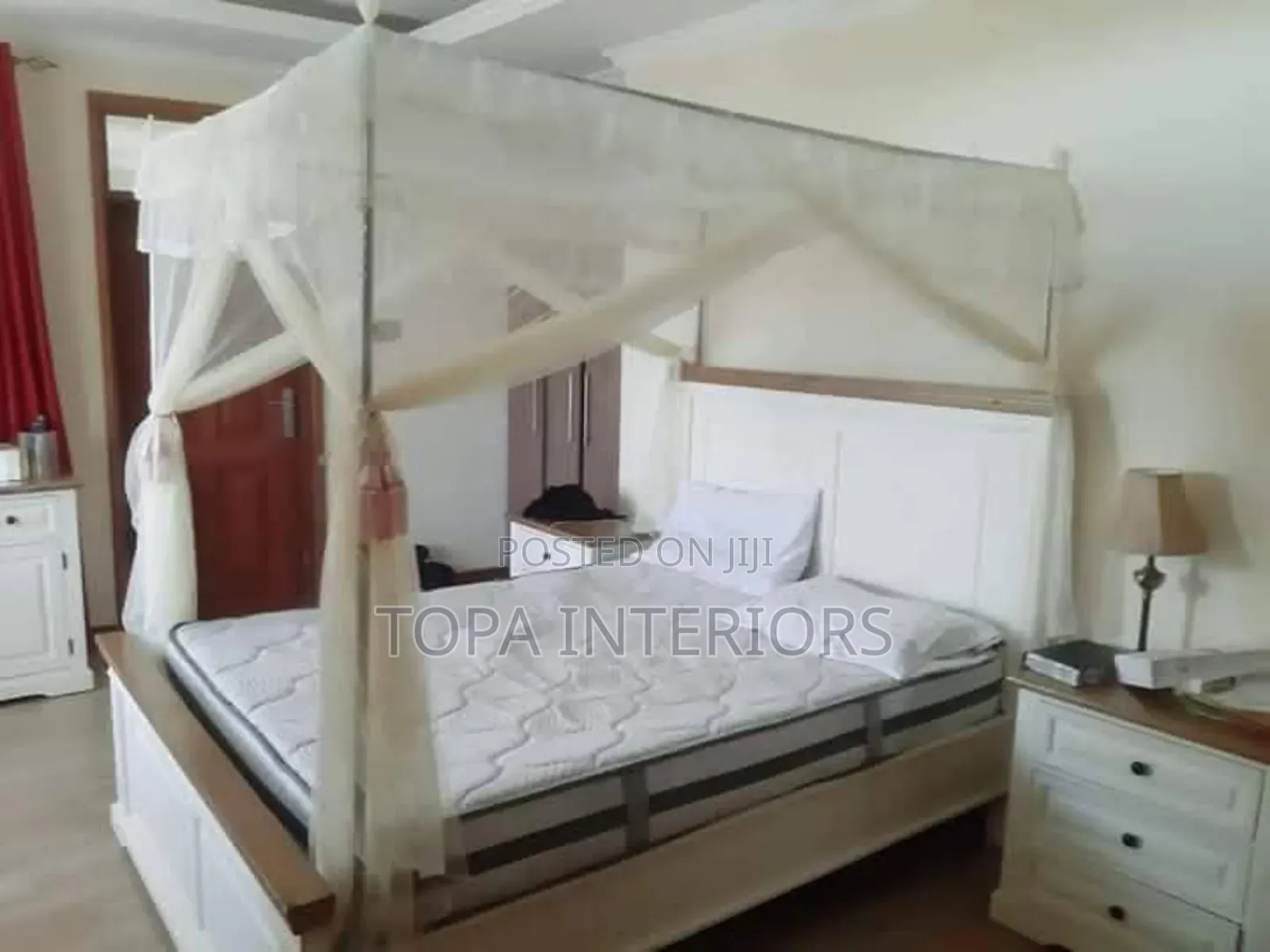 Queen Size 5x6 Four Stand Mosquito Nets With Four Metallic Stands