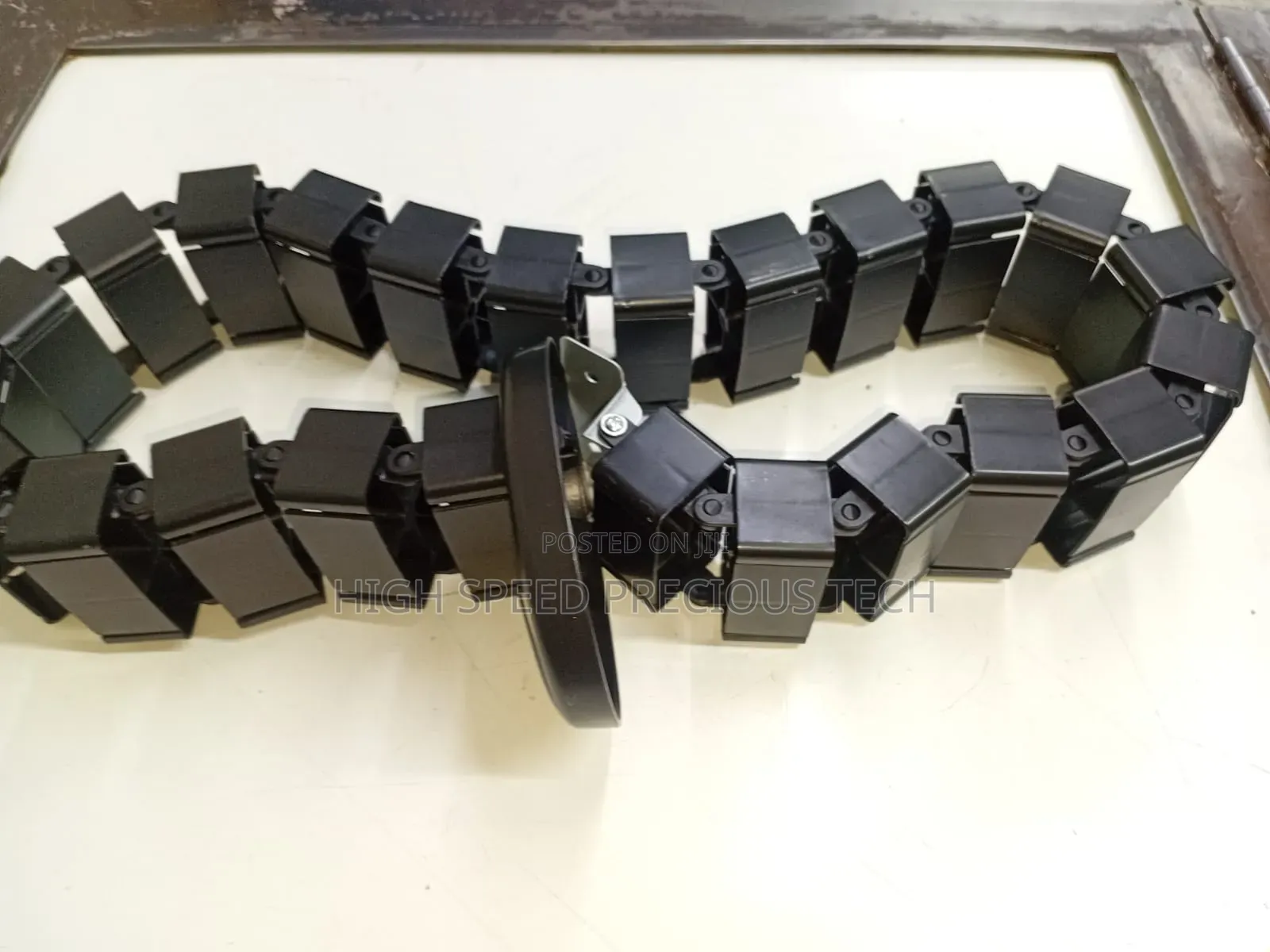 Cable Management (Snake Type) 1metre
