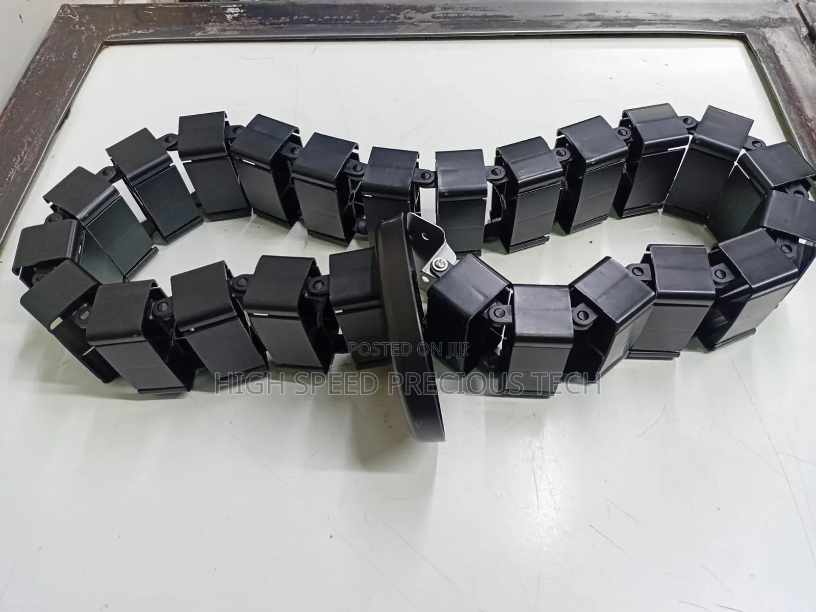 Cable Management (Snake Type) 1metre