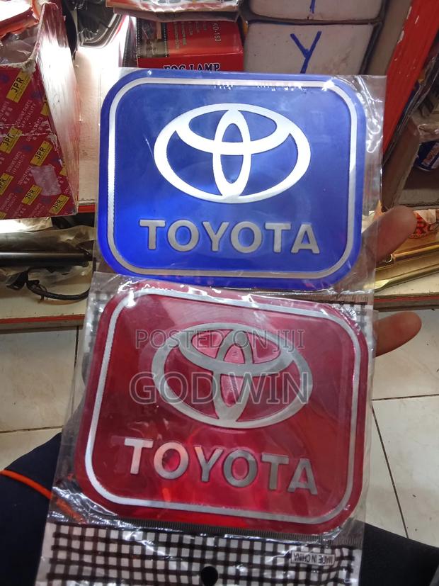 Chrome Stickers Tanks Toyota - main view