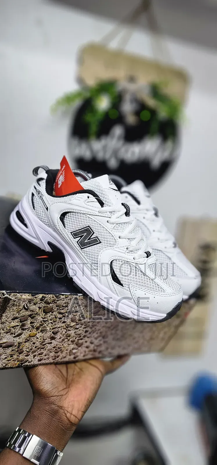 New Balance 530