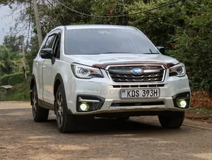 Subaru Forester 2017 White