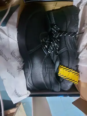 Vaultex Safety Boots Shoes/Protective Footwear