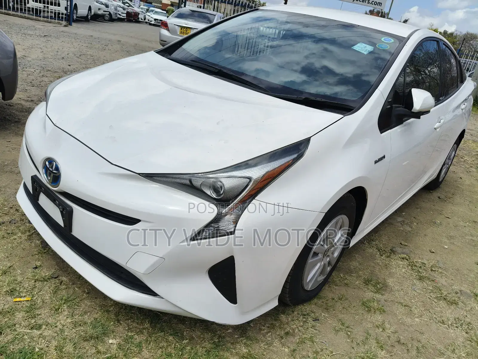 Toyota Prius 2018 White