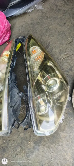 Wish 2005 Headlights