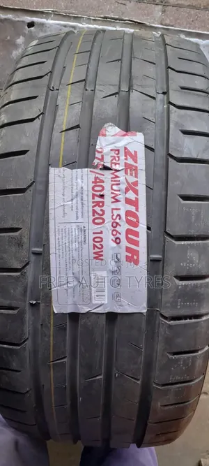 275 40r20 Zextour