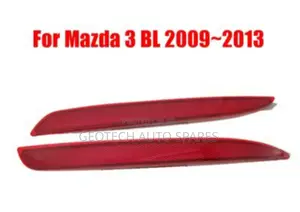 Mazda Axela Rear Bumper Reflectors