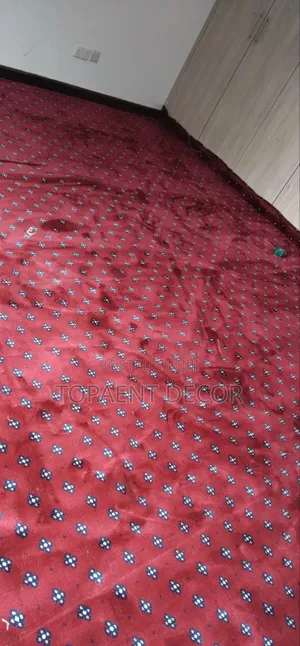 Presidential 12mm Maroon With Pattern Wall to Wall Carpets