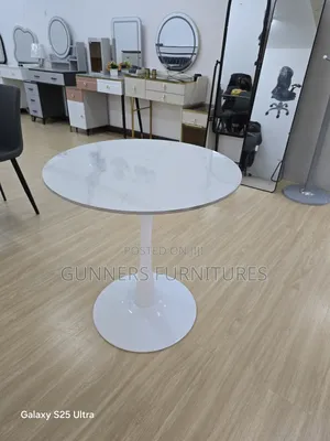 Round Table Round Table Round Table