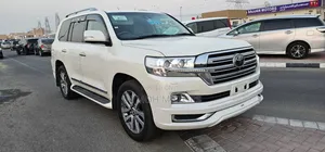 Toyota Land Cruiser 2017 Pearl