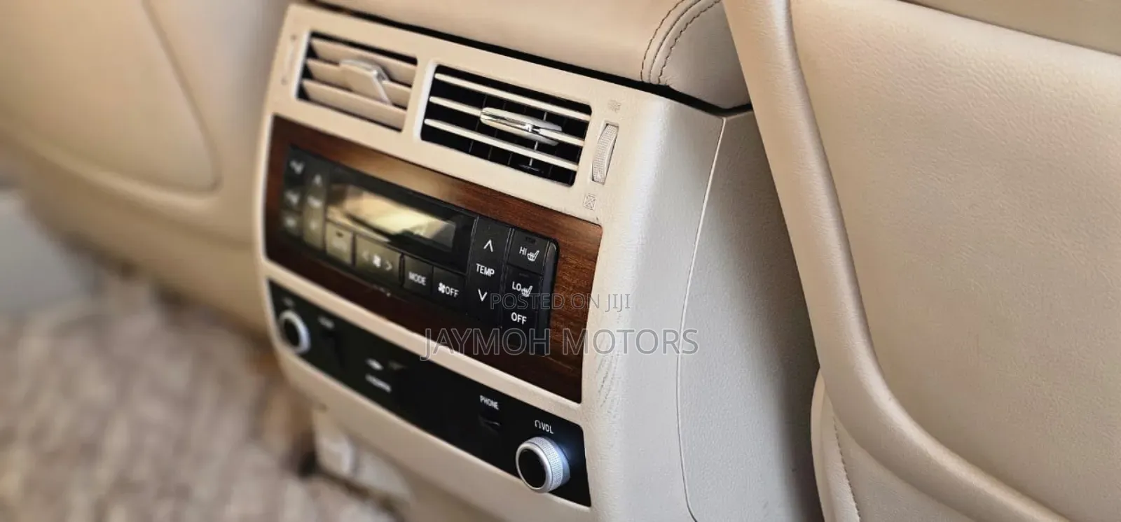 Toyota Land Cruiser 2017 Pearl