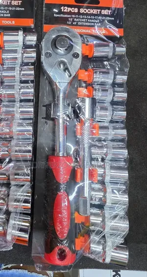 12pc Socket Set / Socket Wrench Set