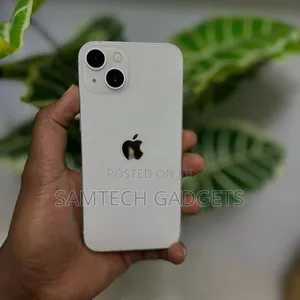 Apple iPhone 13 128 GB White