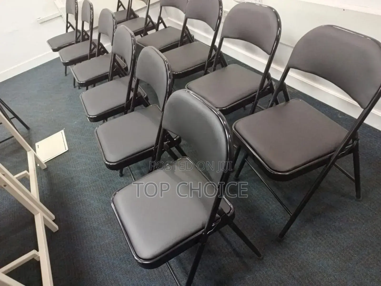 Elastic Foldable Chair