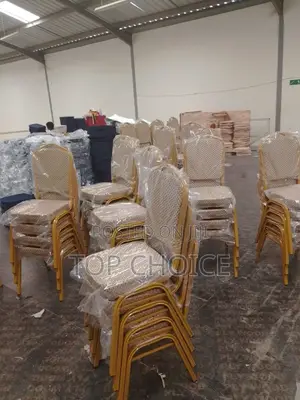 Modern Beige Banquet