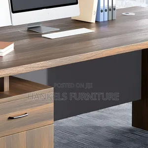 Quality Elegant Office Desk