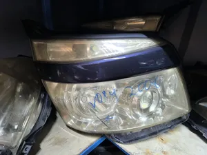 Toyota Voxy 2008 Ex Japan Non Xenon Headlight